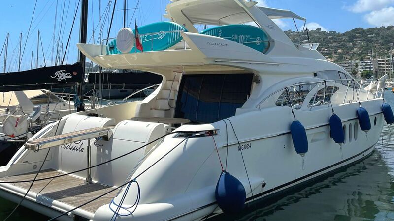 AZIMUT 62